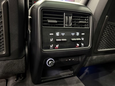 2024 Porsche Cayenne AWD