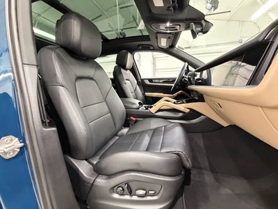 2024 Porsche Cayenne AWD