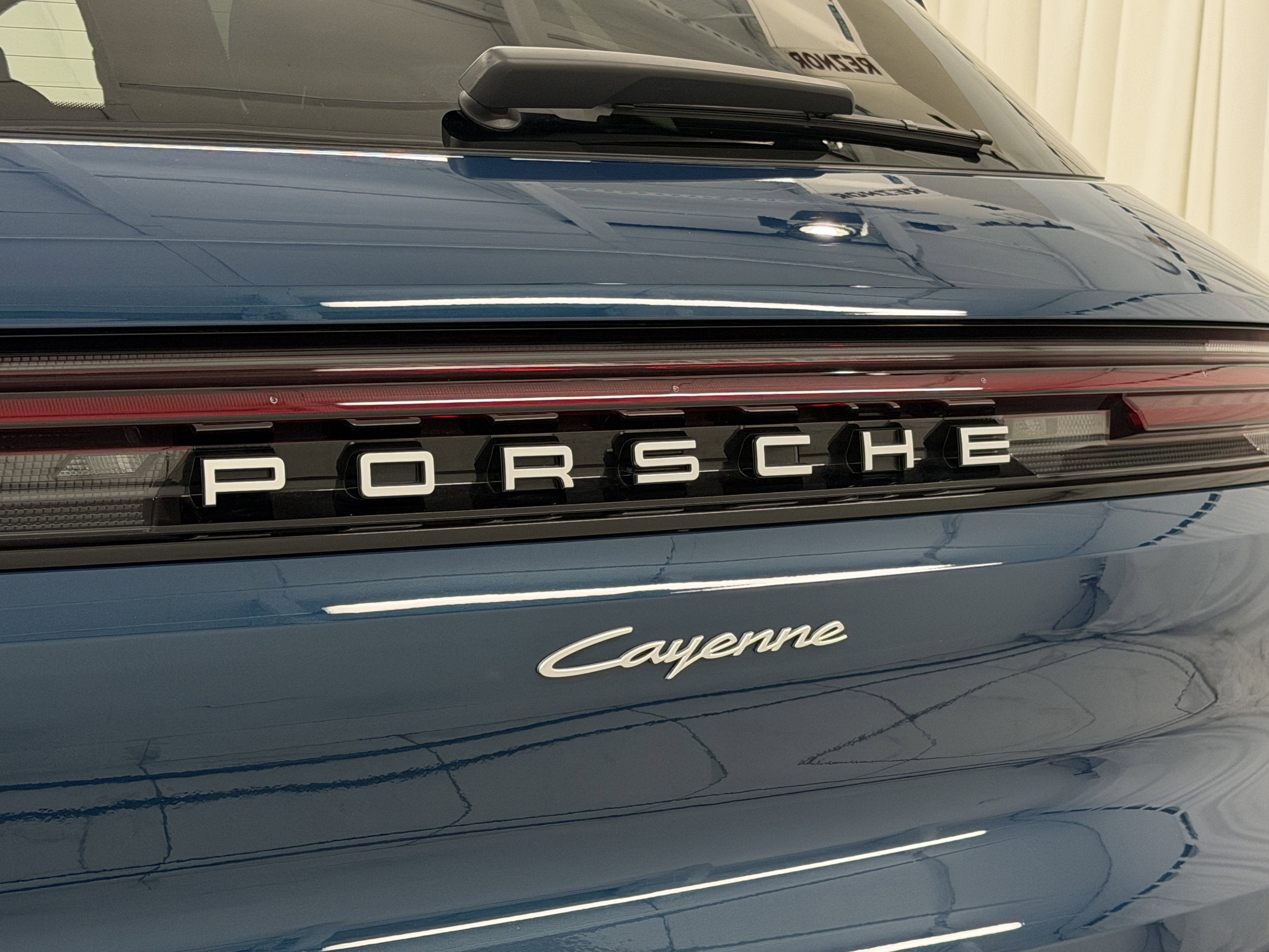 2024 Porsche Cayenne AWD
