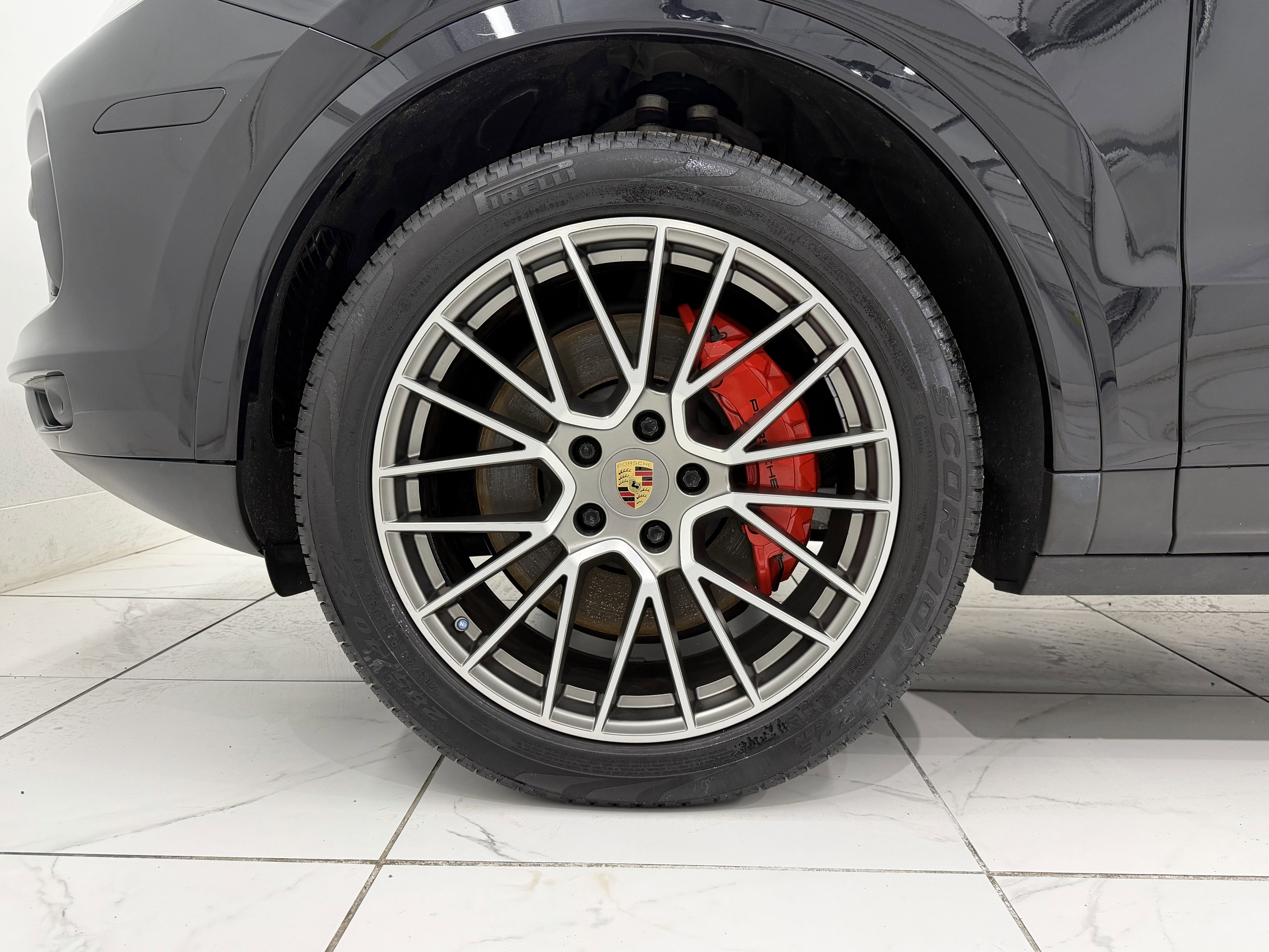 2022 Porsche Cayenne Platinum Edition