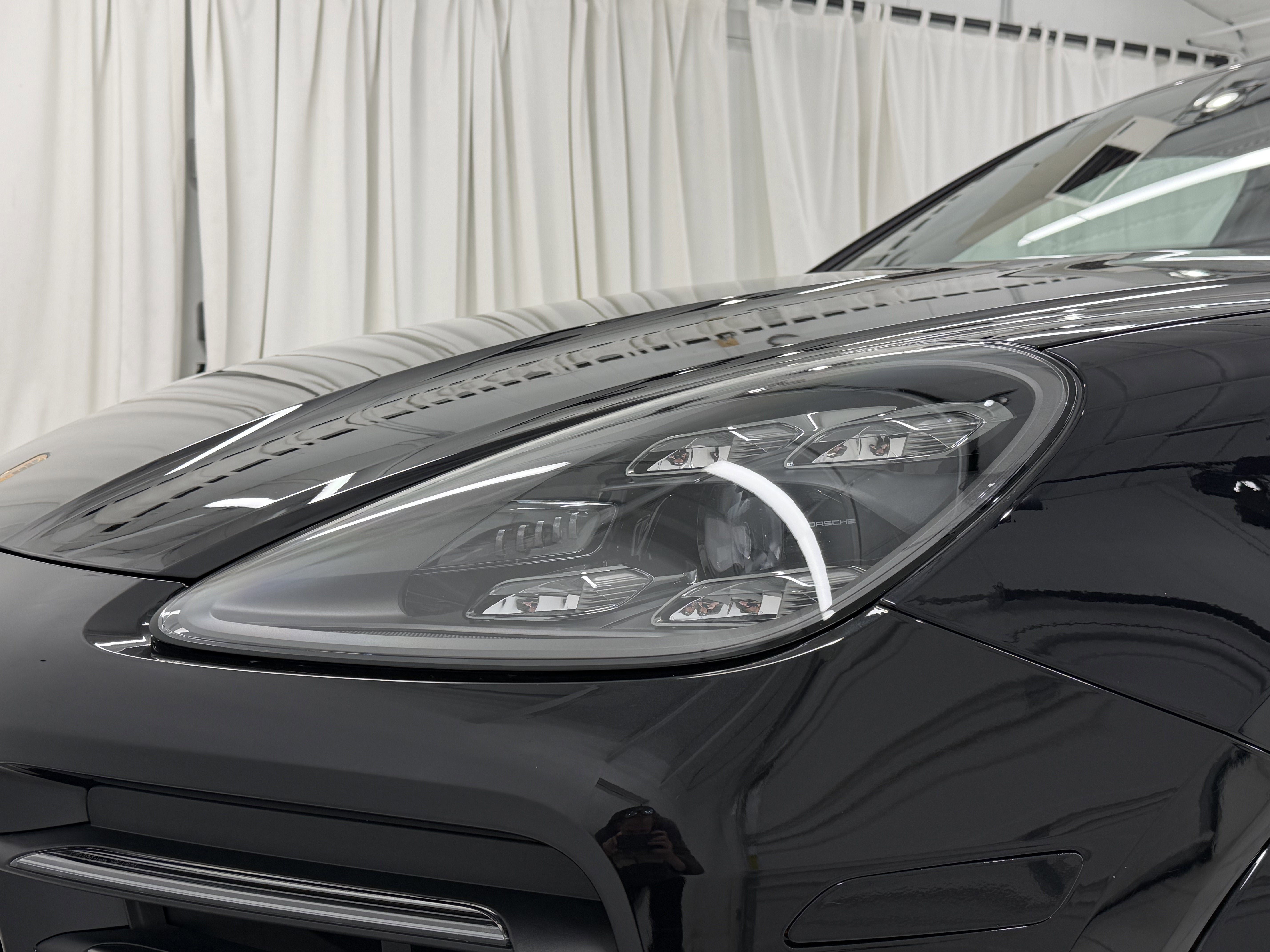 2022 Porsche Cayenne Platinum Edition