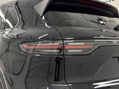 2022 Porsche Cayenne Platinum Edition