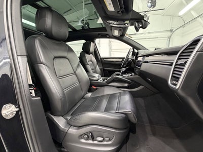 2022 Porsche Cayenne Platinum Edition