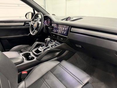 2022 Porsche Cayenne Platinum Edition