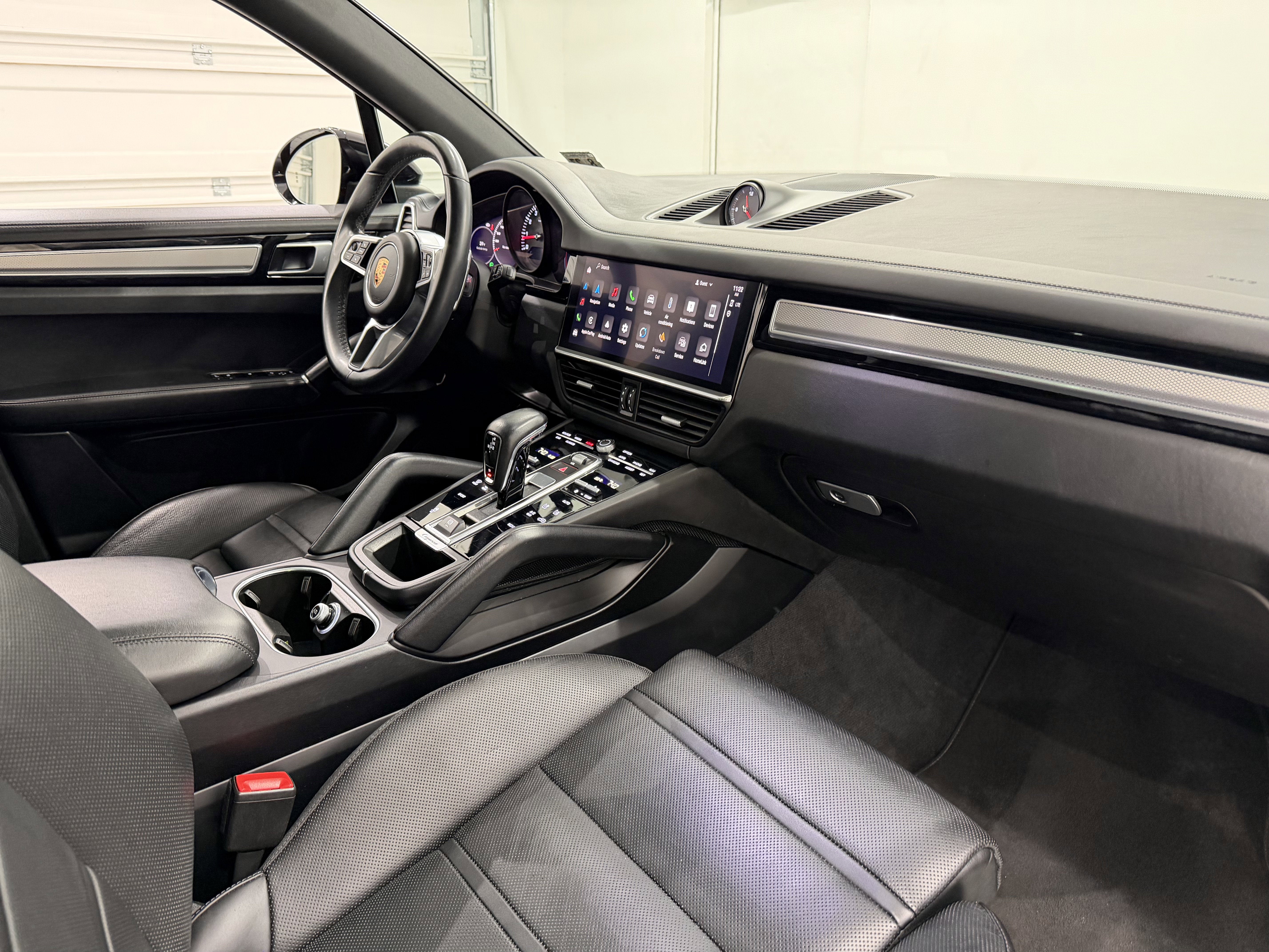 2022 Porsche Cayenne Platinum Edition