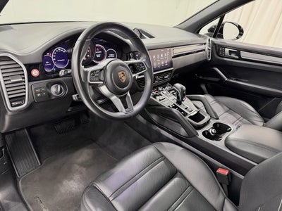 2022 Porsche Cayenne Platinum Edition