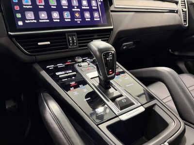 2022 Porsche Cayenne Platinum Edition