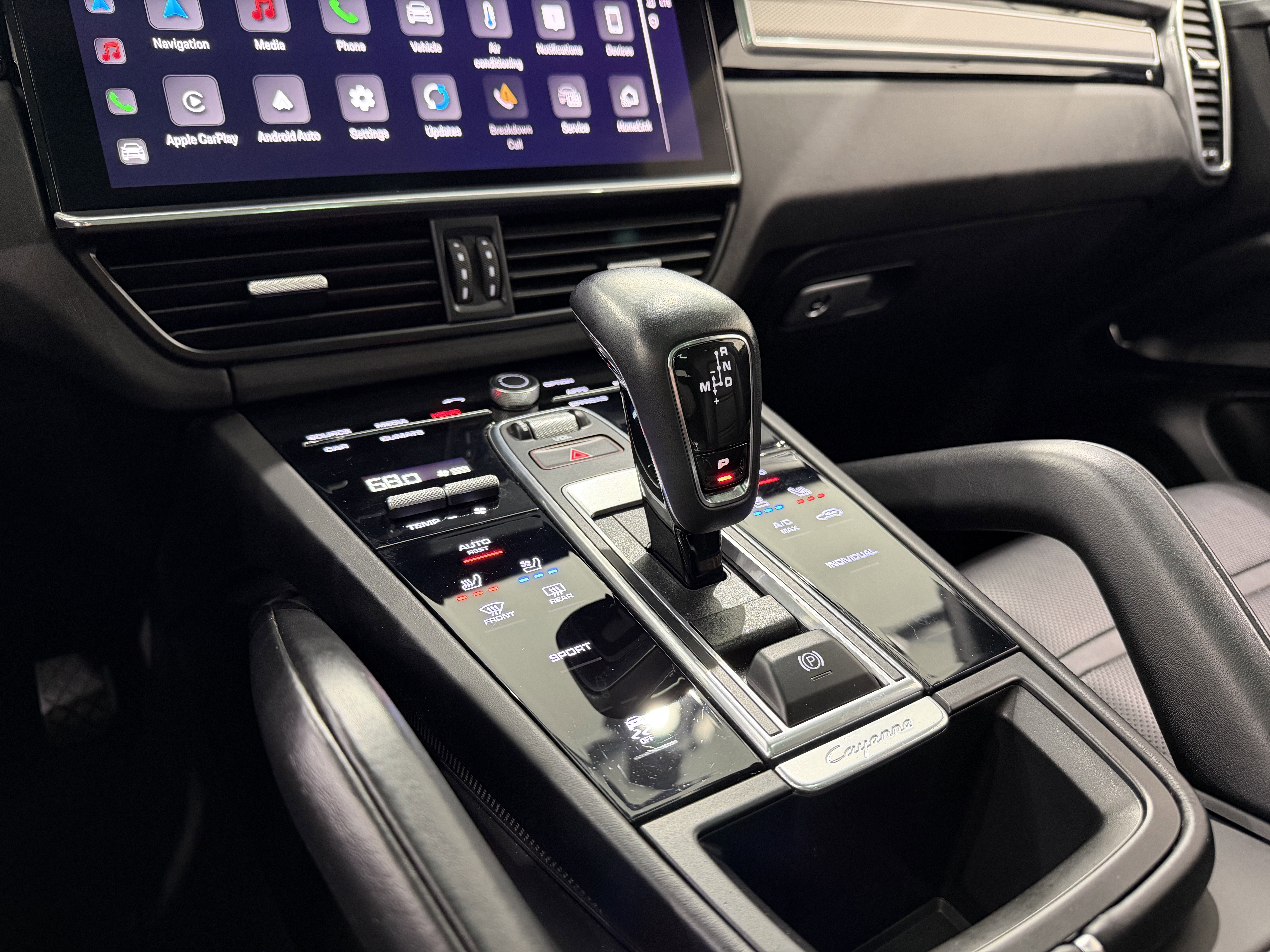 2022 Porsche Cayenne Platinum Edition