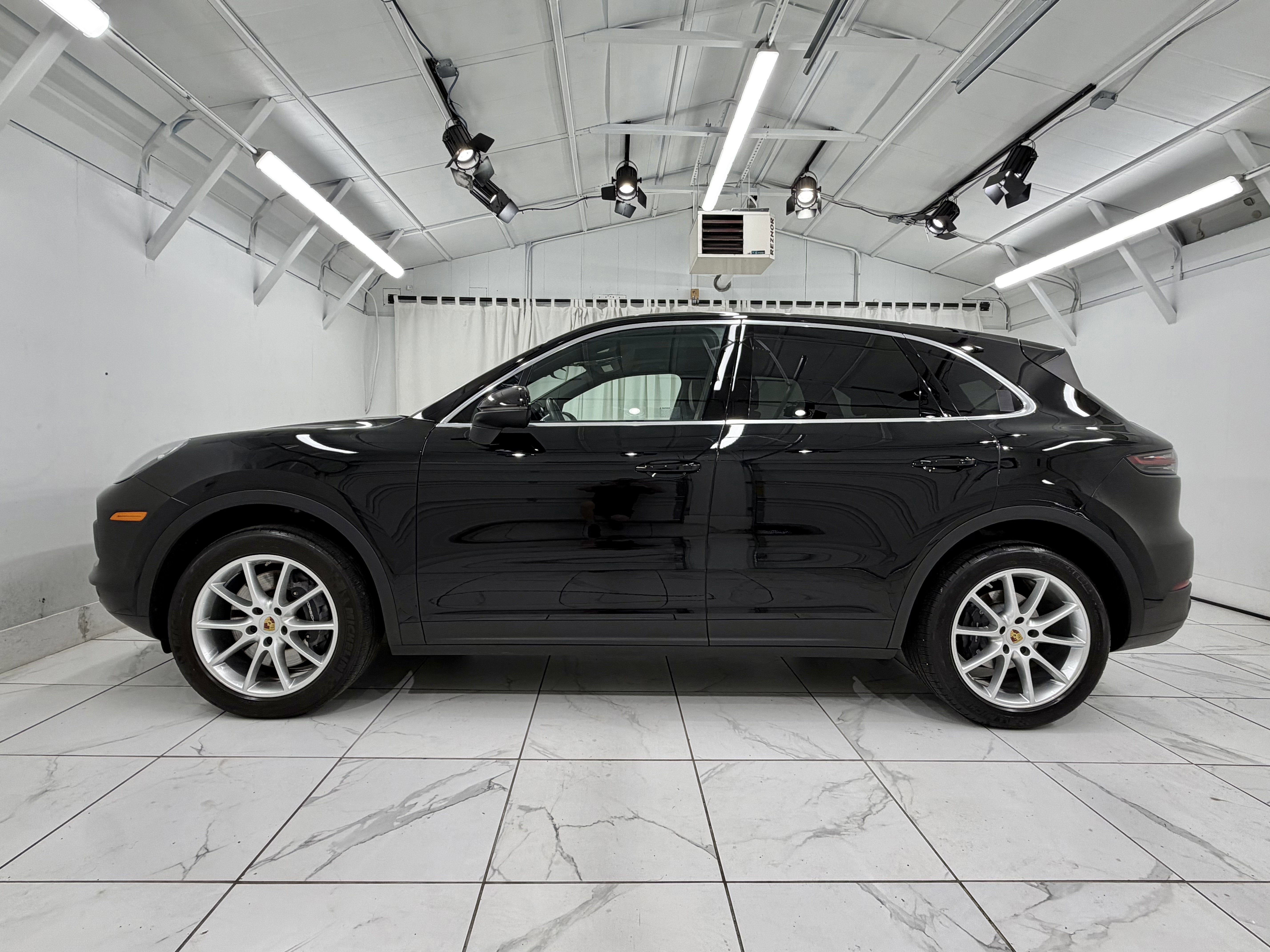 2023 Porsche Cayenne Base