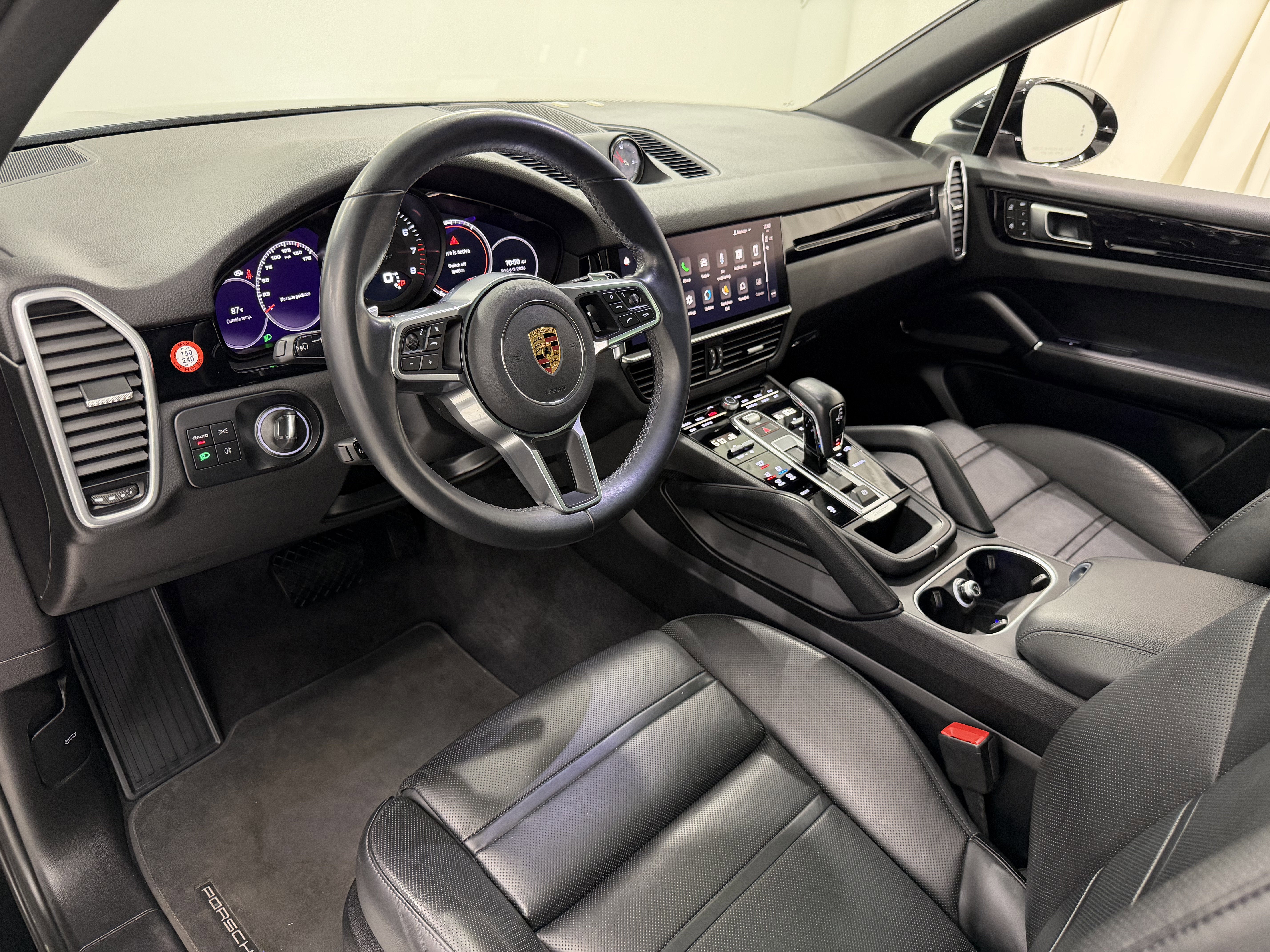 2023 Porsche Cayenne Base