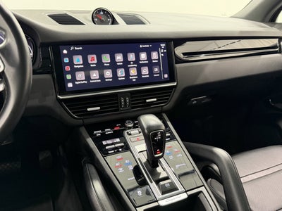 2023 Porsche Cayenne Base