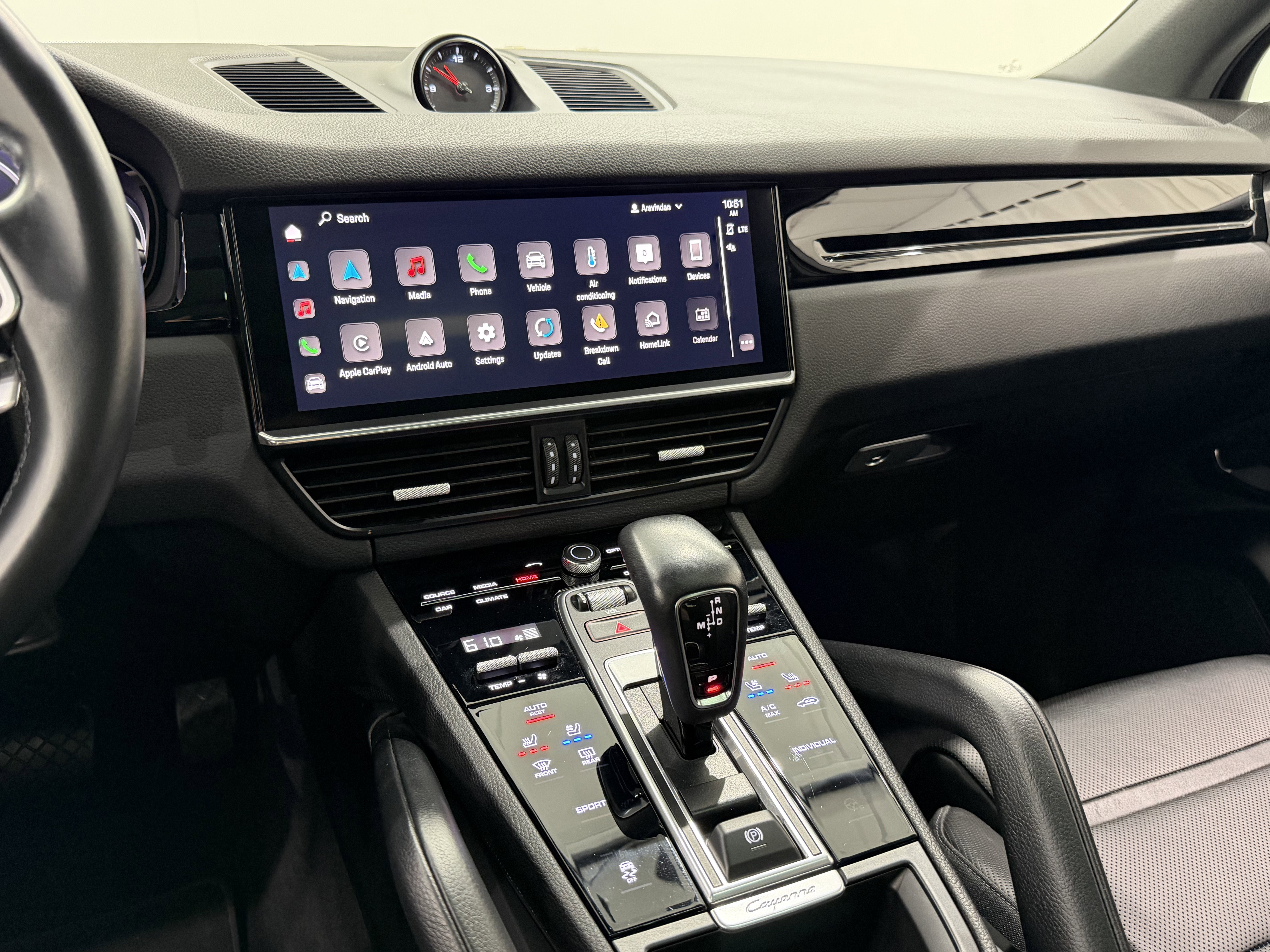 2023 Porsche Cayenne Base