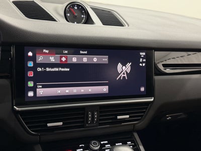 2023 Porsche Cayenne Base