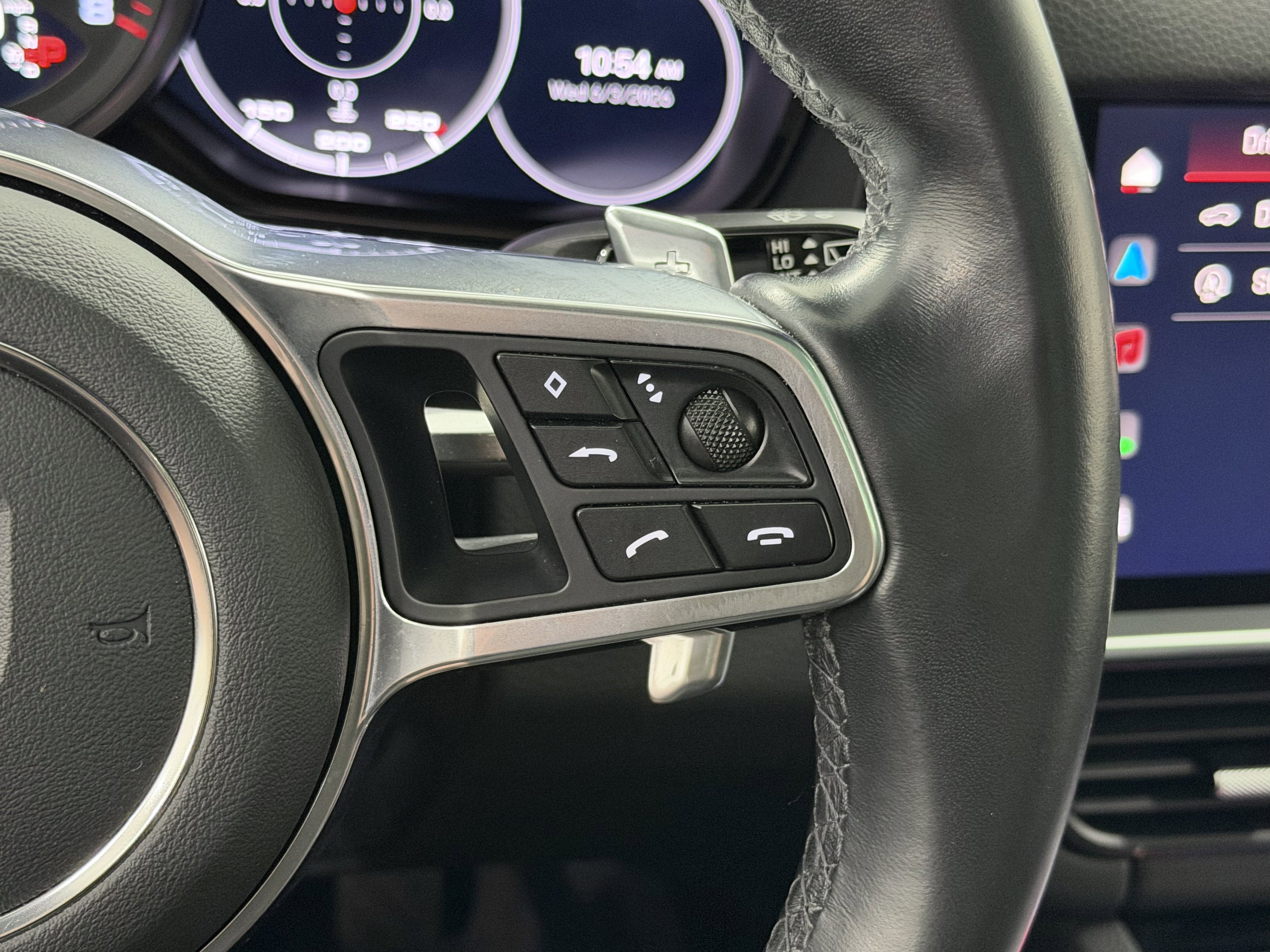 2023 Porsche Cayenne Base