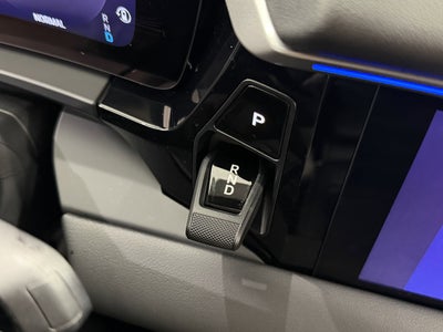 2025 Porsche Macan Electric 4