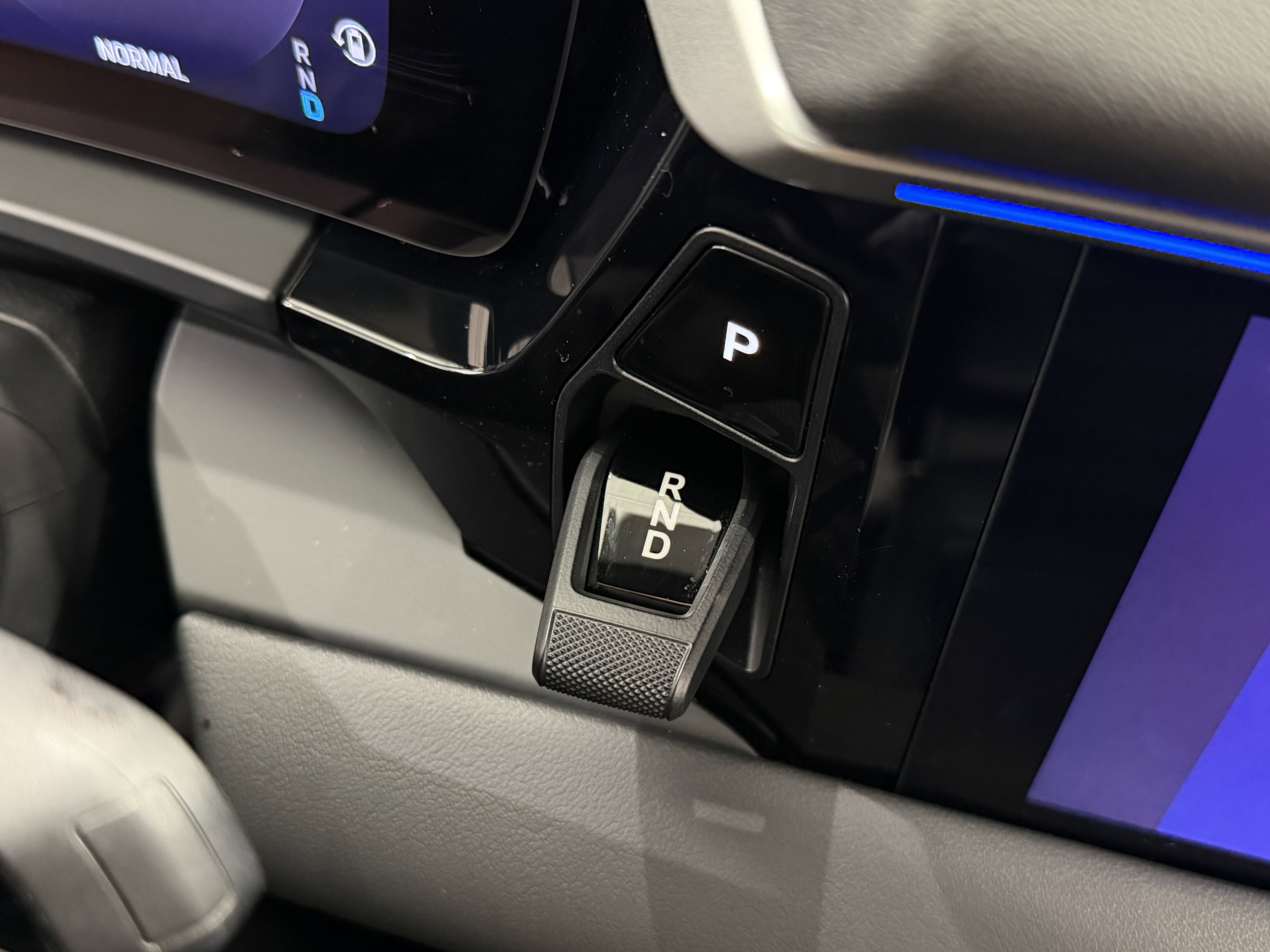 2025 Porsche Macan Electric 4