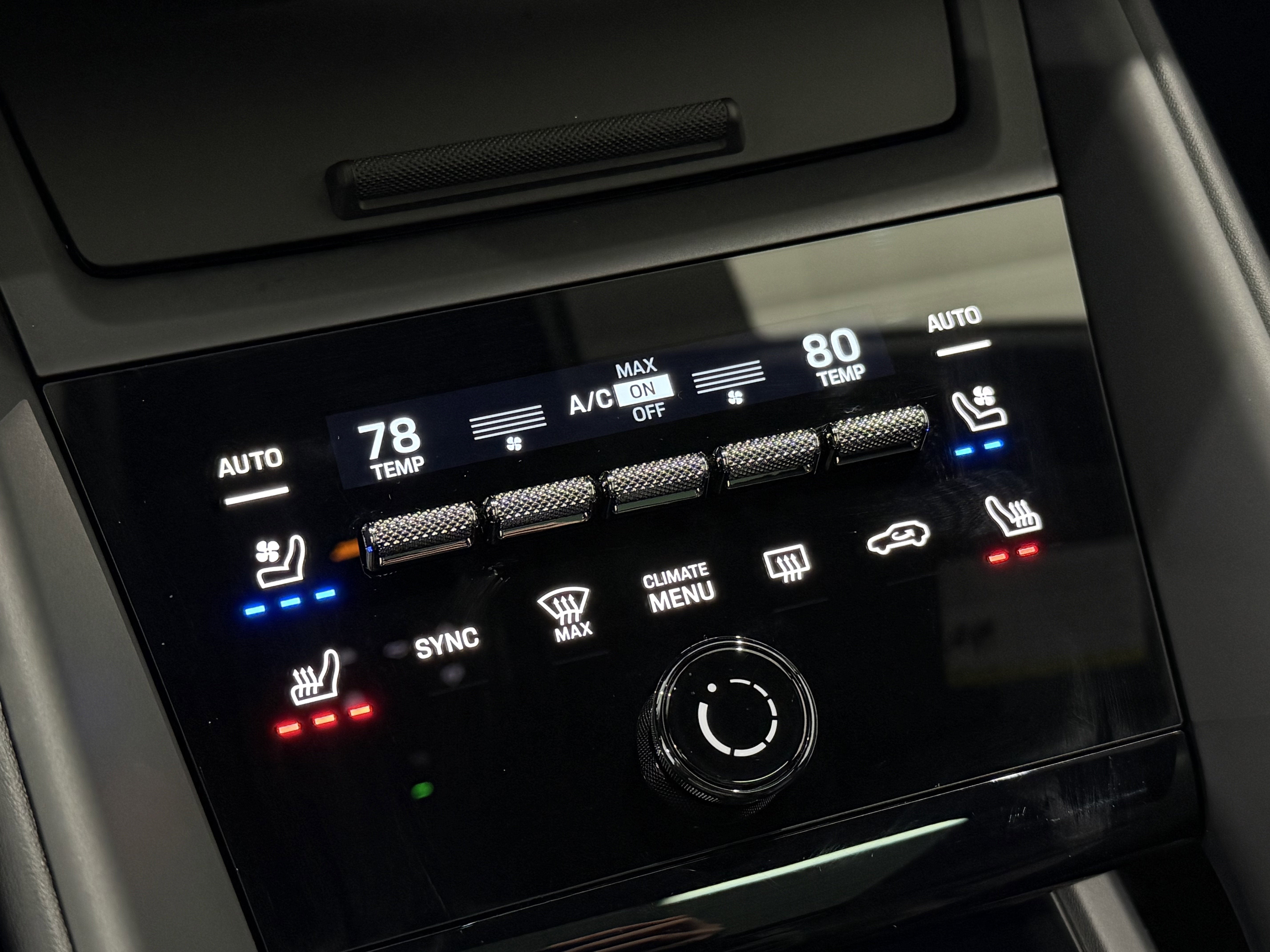 2025 Porsche Macan Electric 4