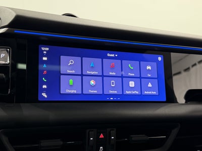 2025 Porsche Macan Electric 4