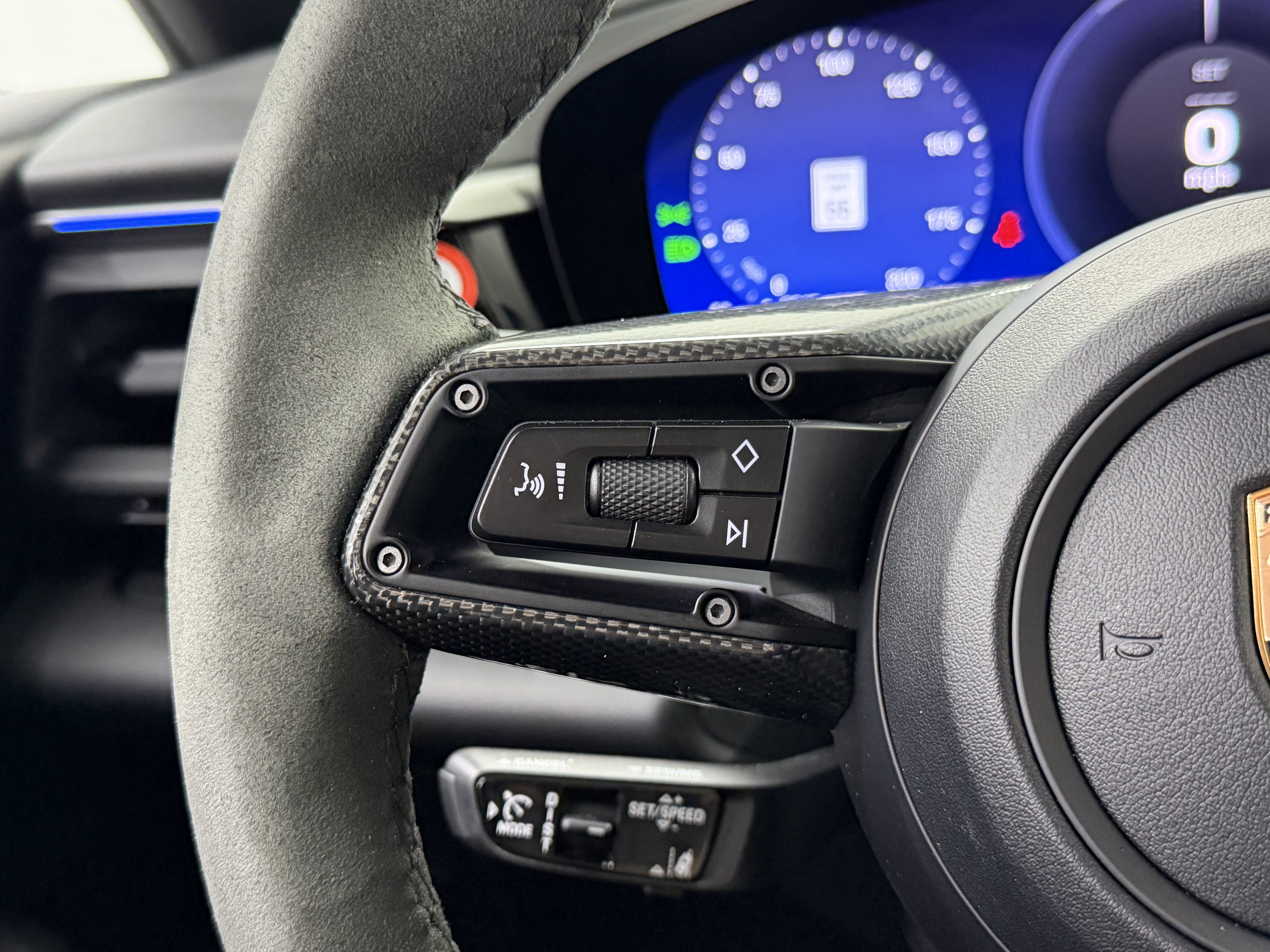 2025 Porsche Macan Electric 4