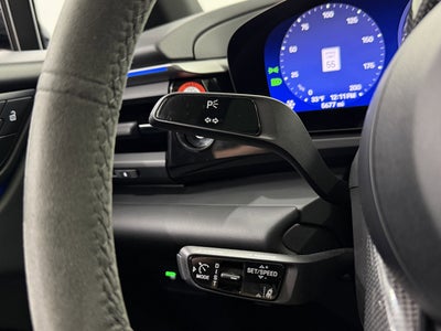 2025 Porsche Macan Electric 4