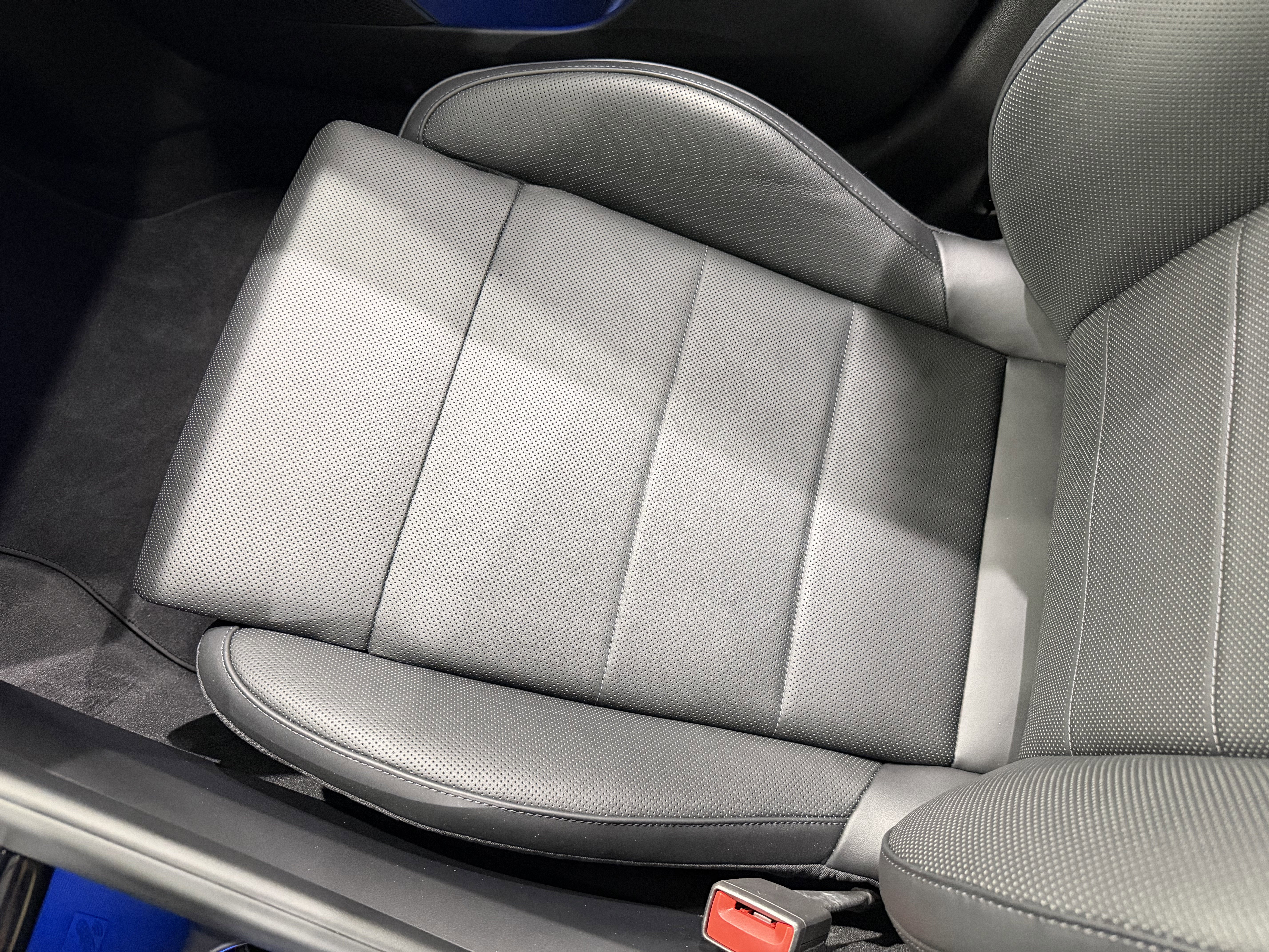 2025 Porsche Macan Electric 4