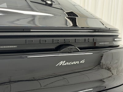 2025 Porsche Macan Electric 4