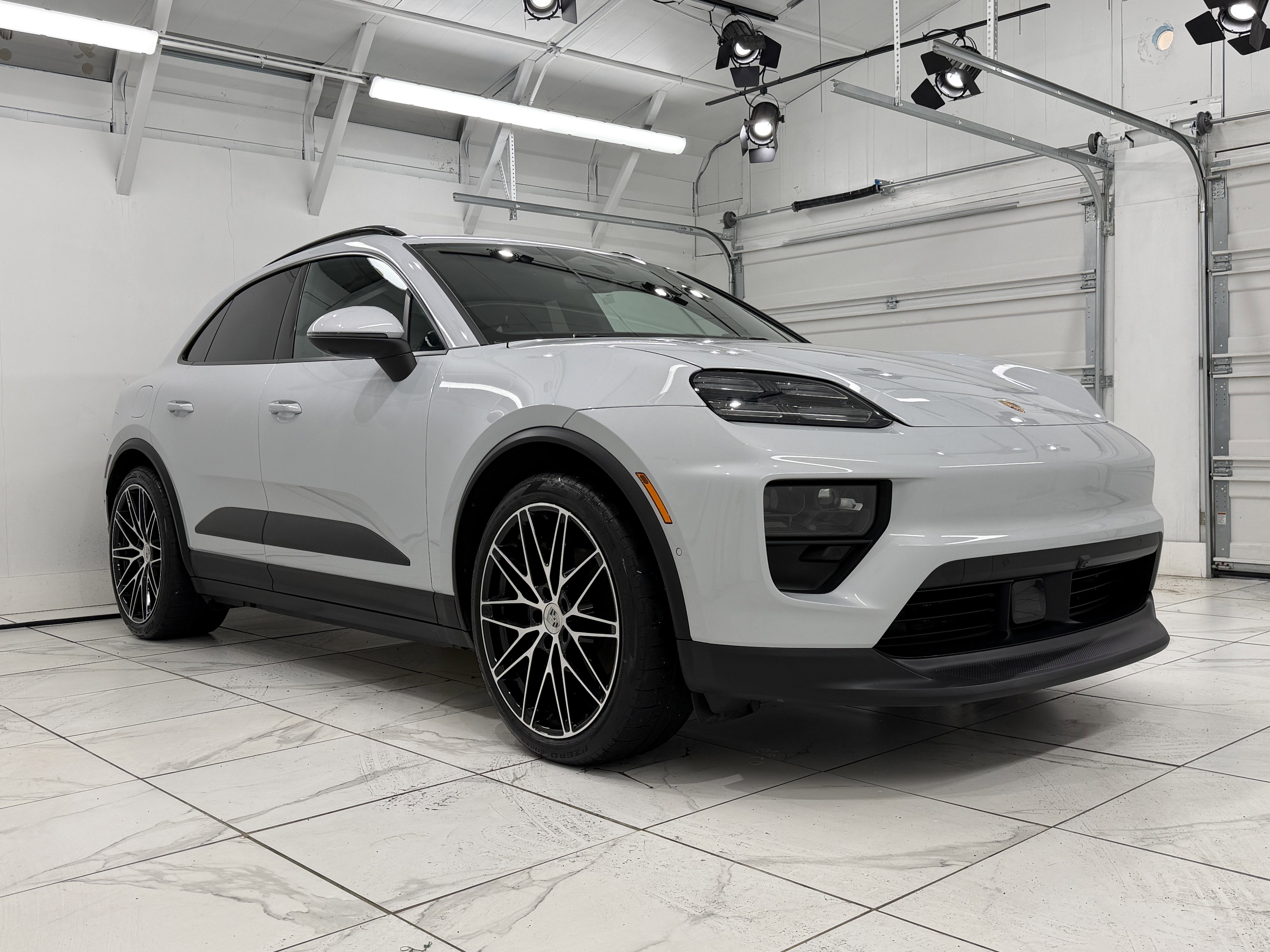 2024 Porsche Macan Electric 4