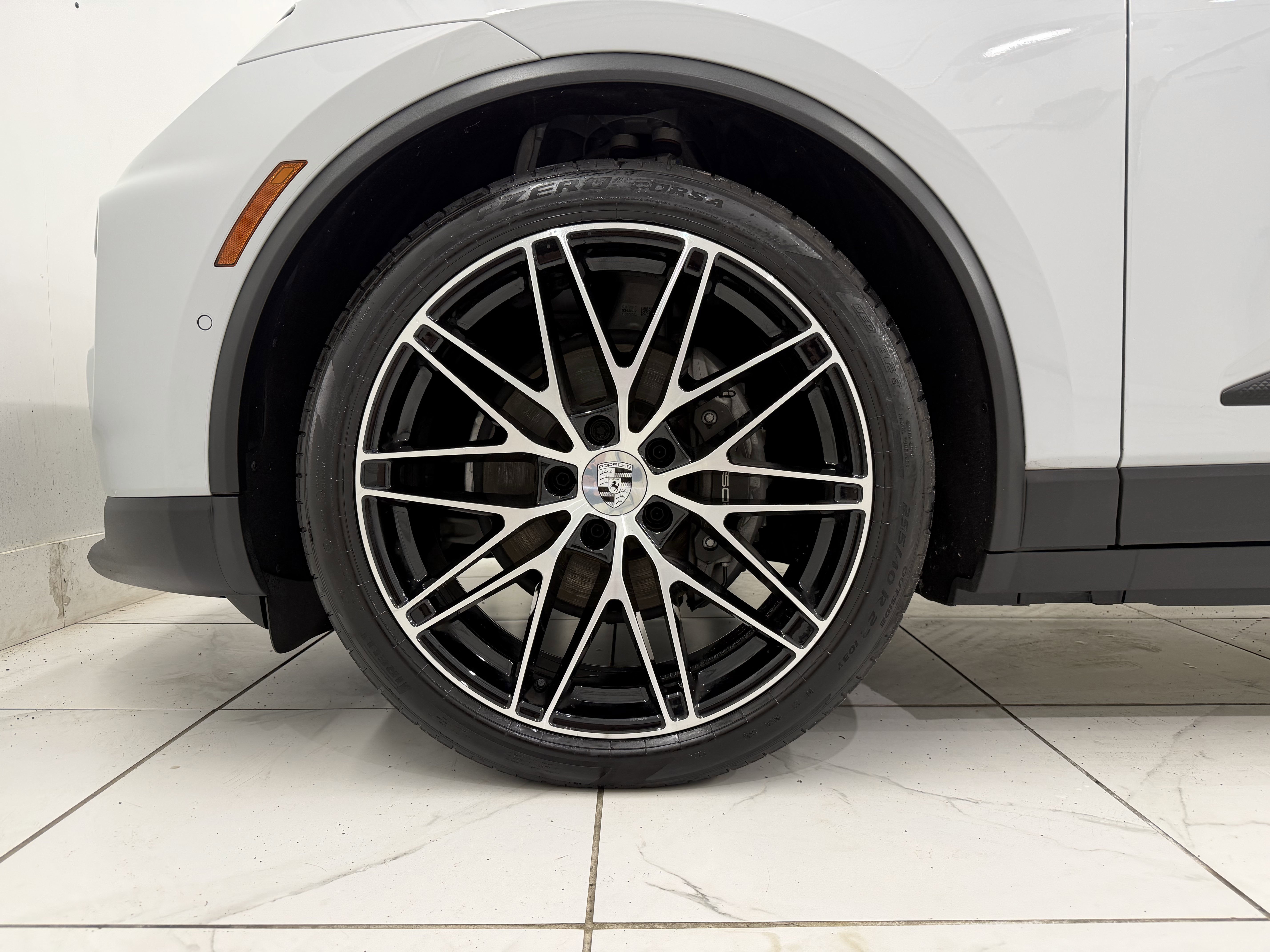 2024 Porsche Macan Electric 4