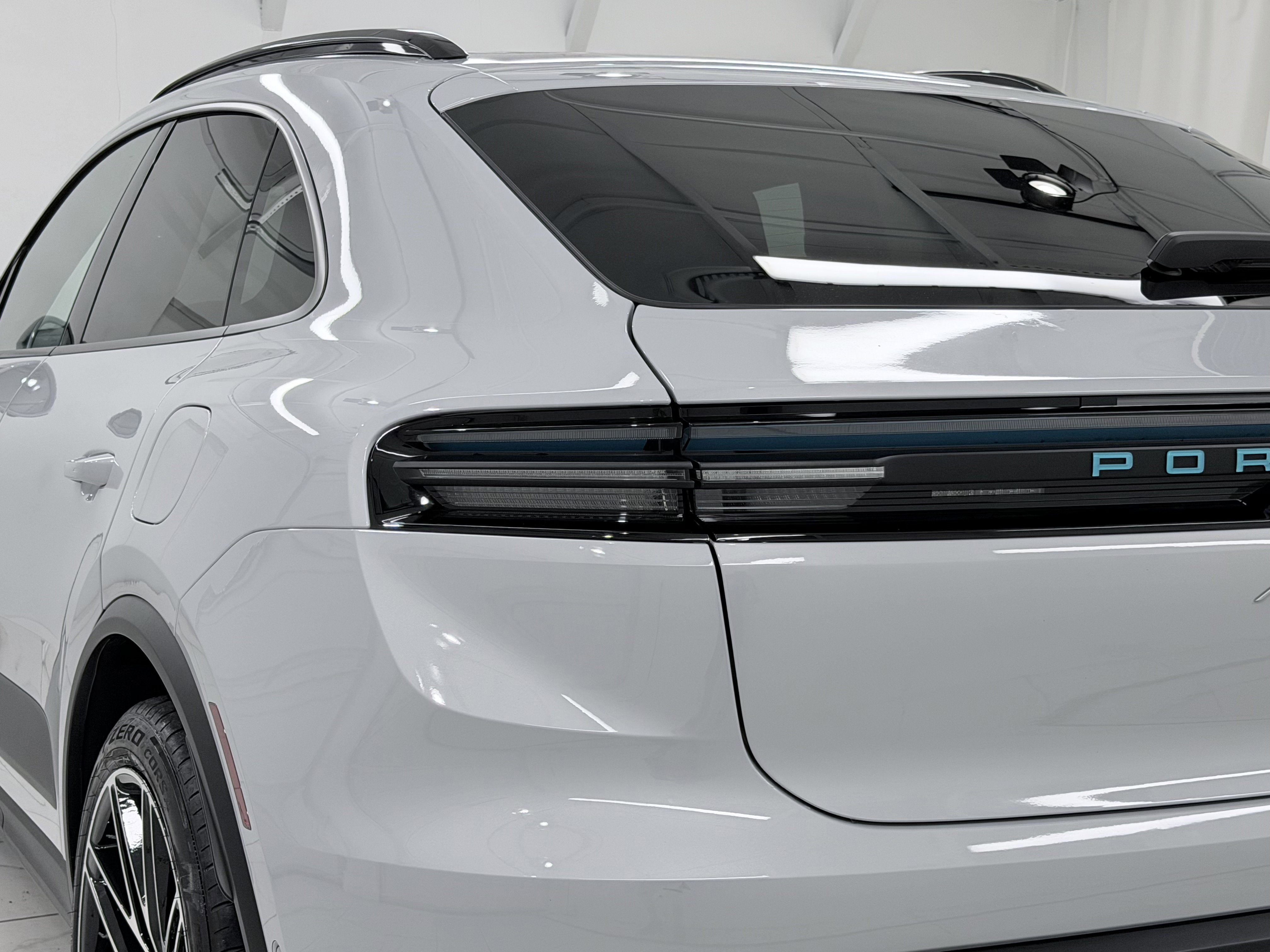 2024 Porsche Macan Electric 4
