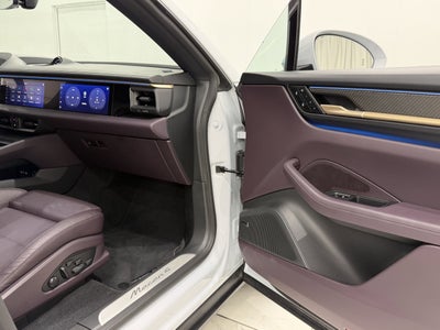 2024 Porsche Macan Electric 4