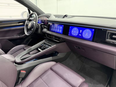 2024 Porsche Macan Electric 4