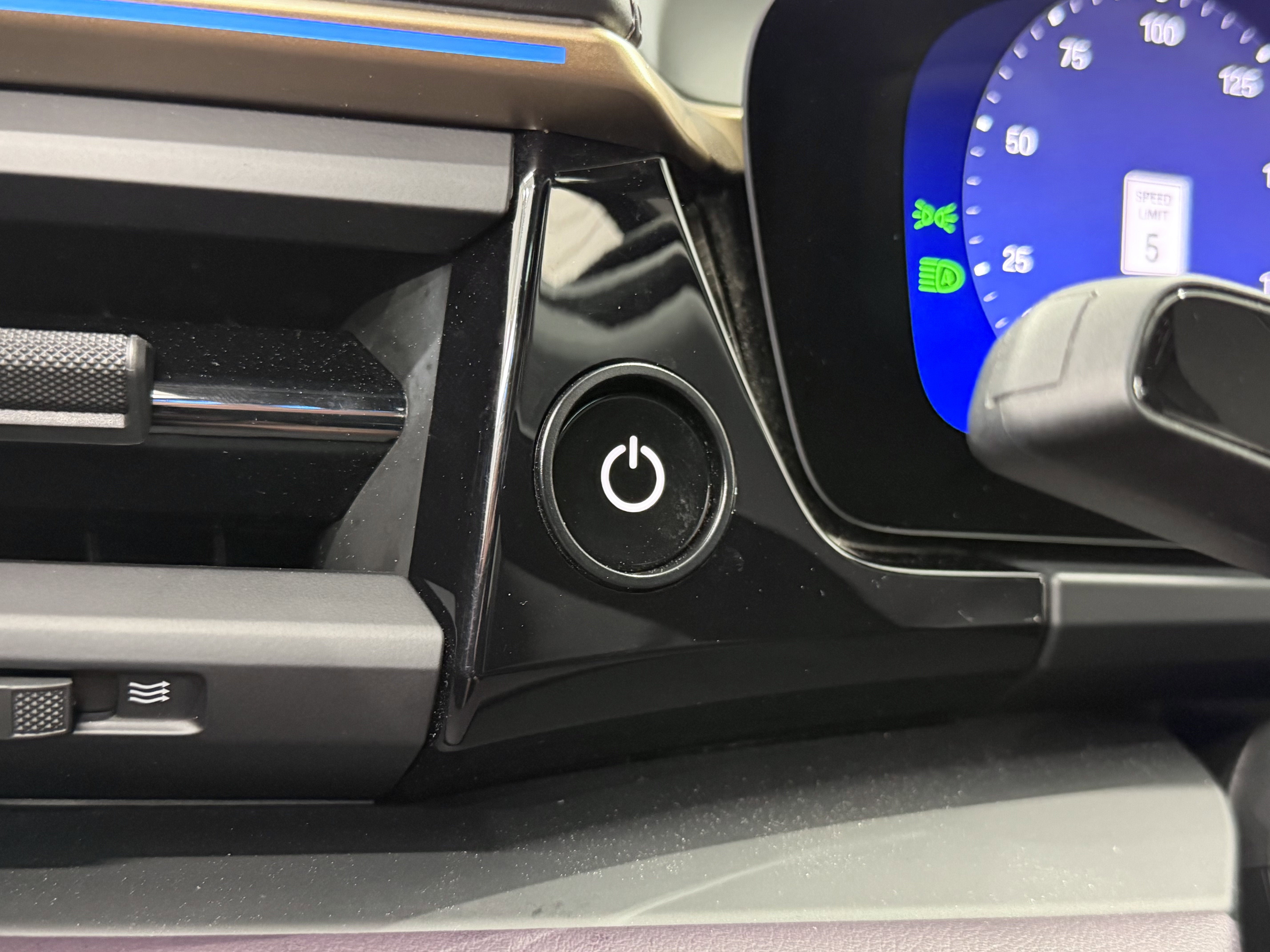 2024 Porsche Macan Electric 4