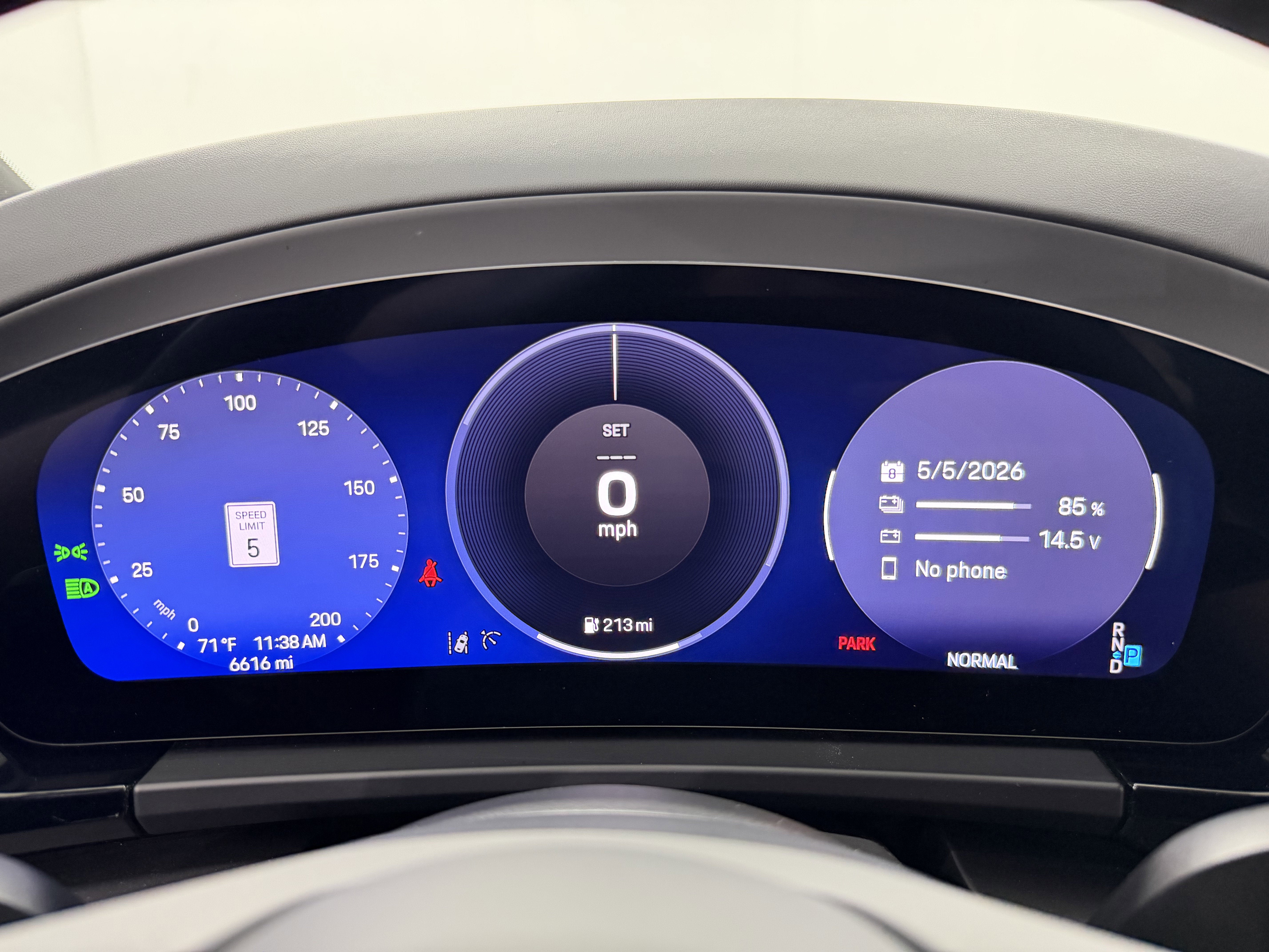 2024 Porsche Macan Electric 4