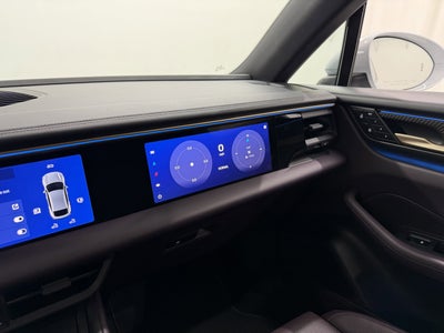 2024 Porsche Macan Electric 4