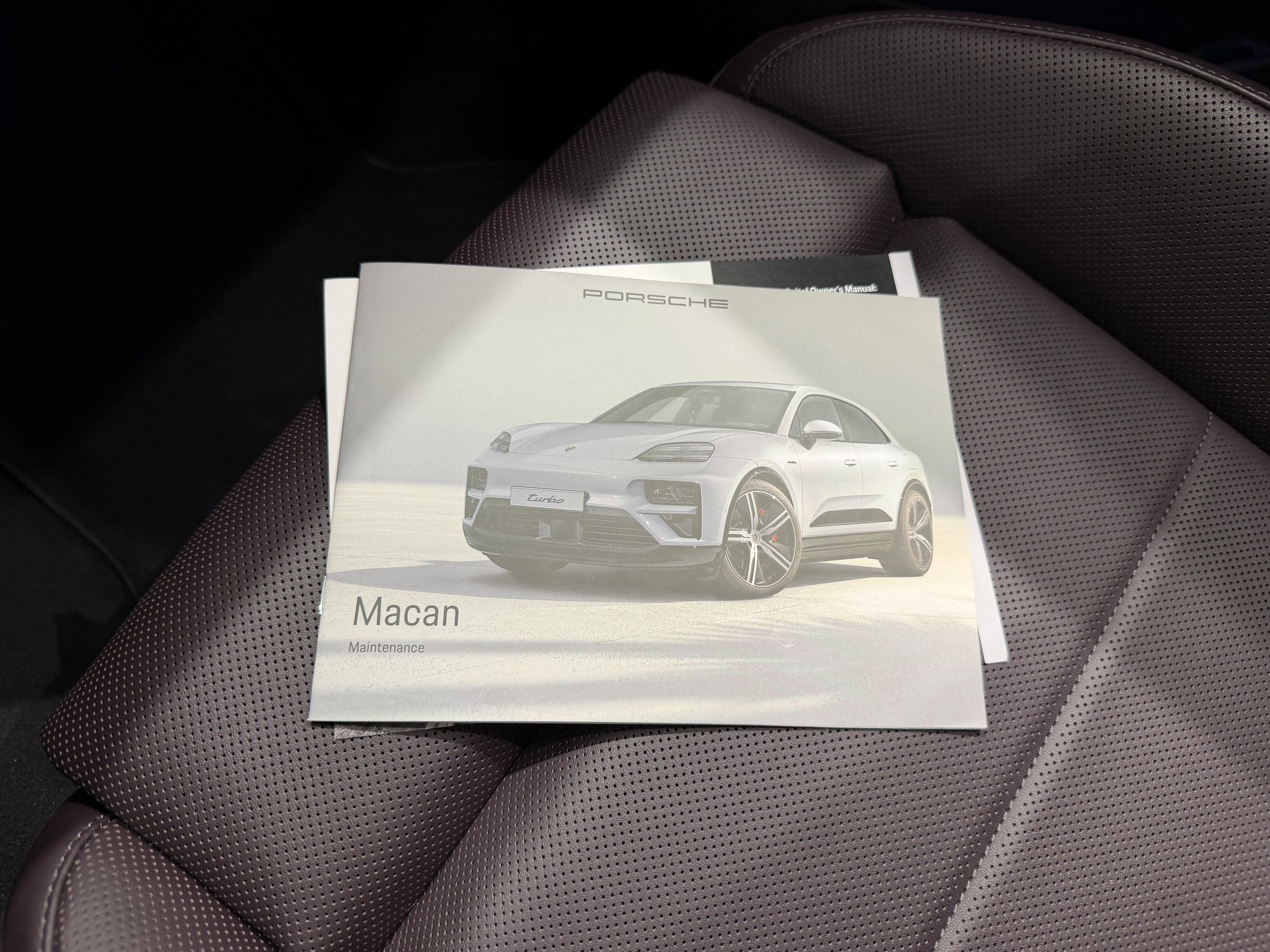2024 Porsche Macan Electric 4