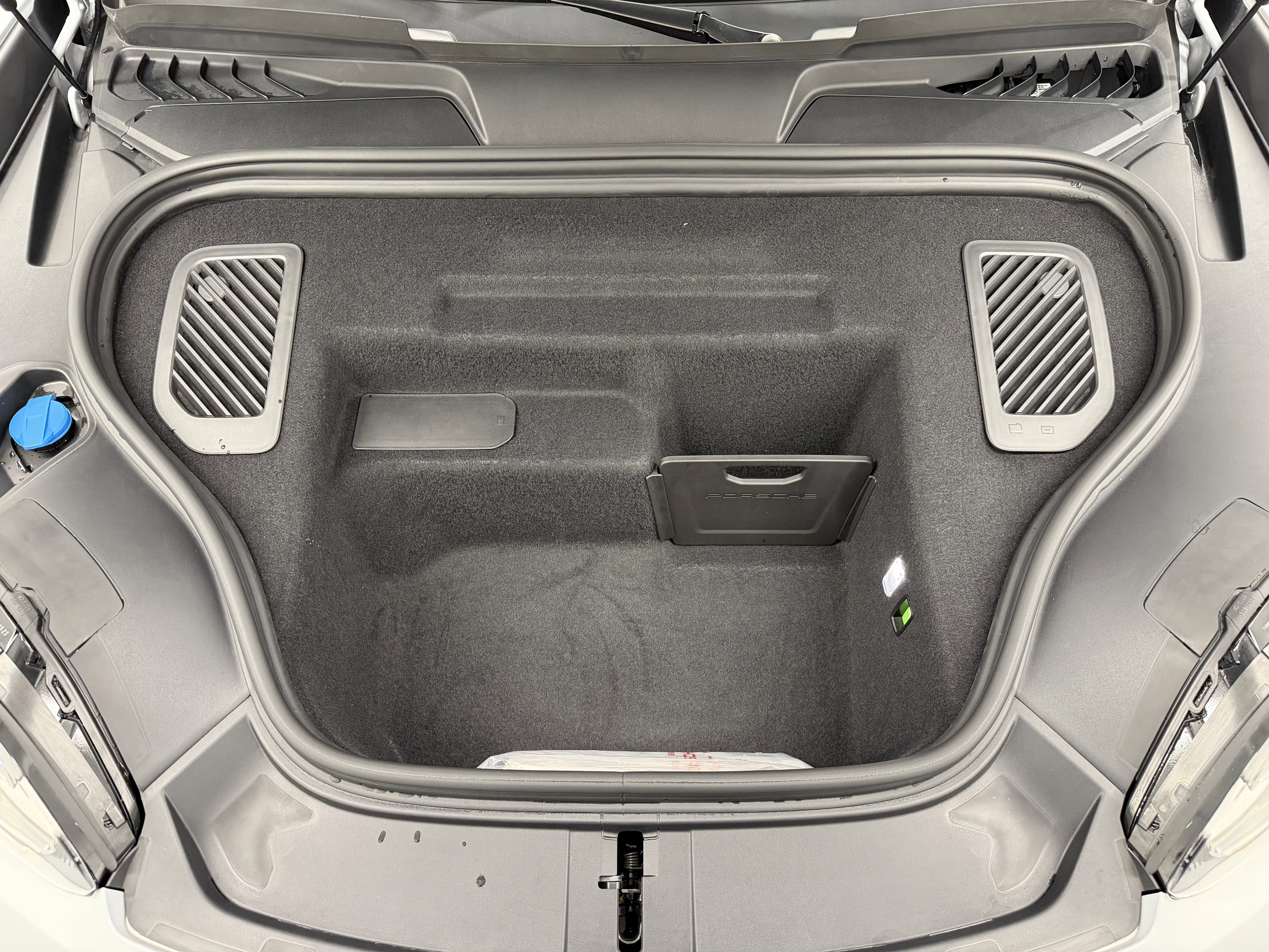 2024 Porsche Macan Electric 4