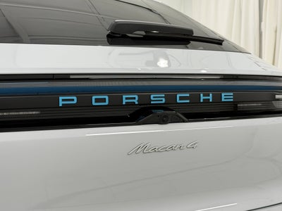 2024 Porsche Macan Electric 4