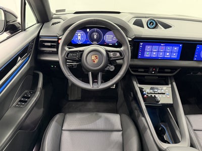 2025 Porsche Macan Electric 4S