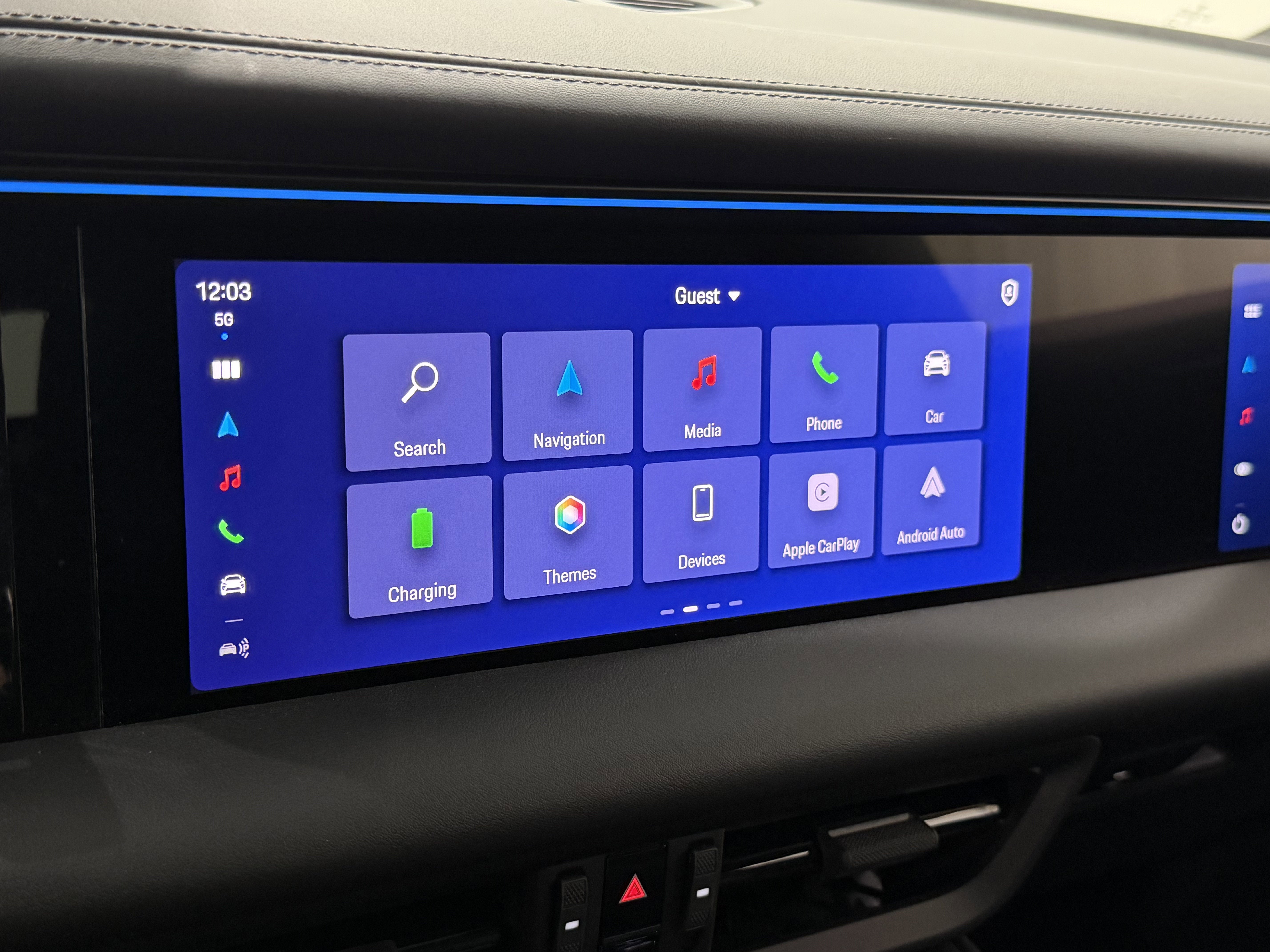 2025 Porsche Macan Electric 4S