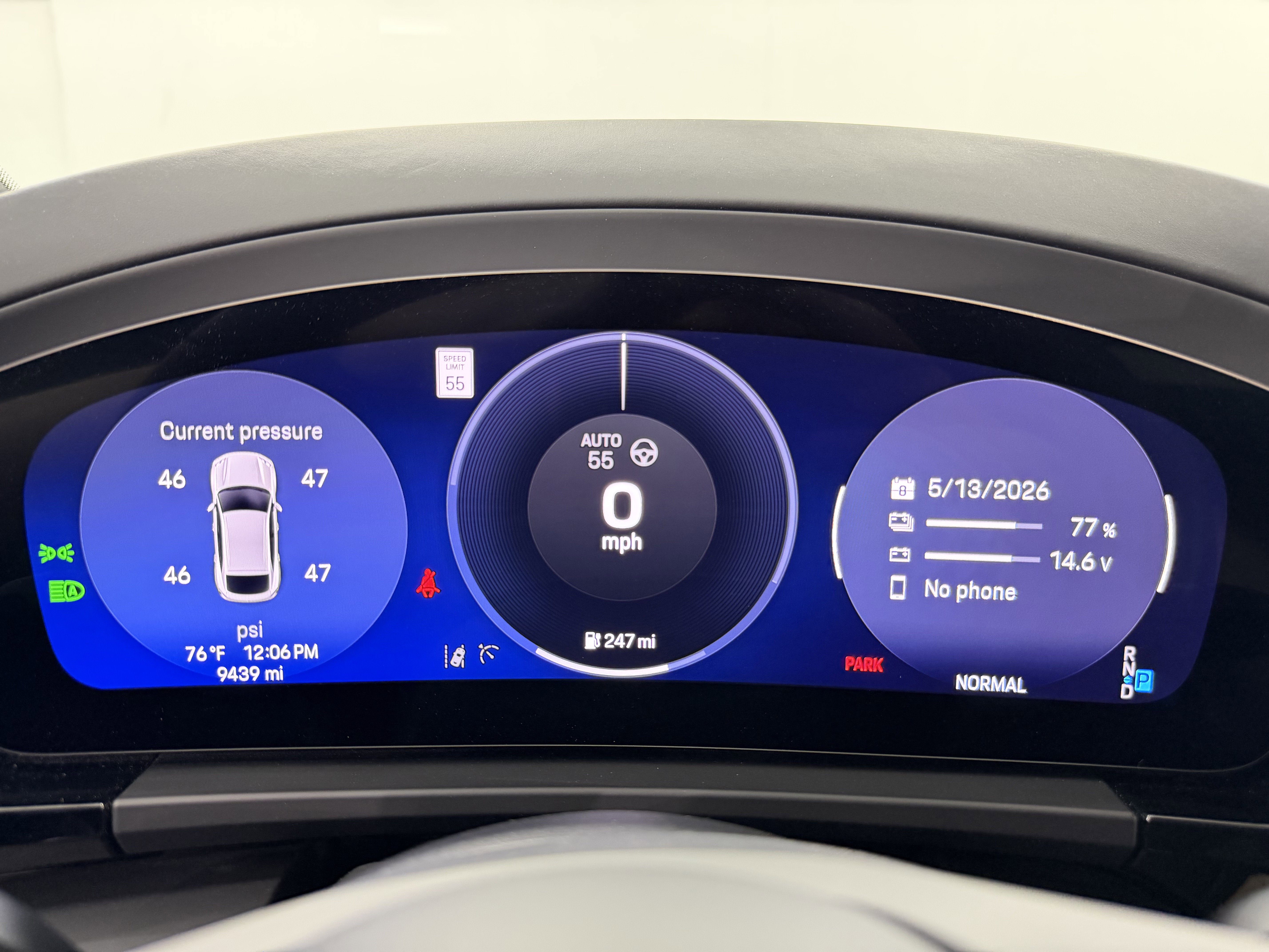 2025 Porsche Macan Electric 4S