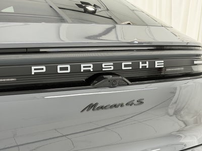 2025 Porsche Macan Electric 4S