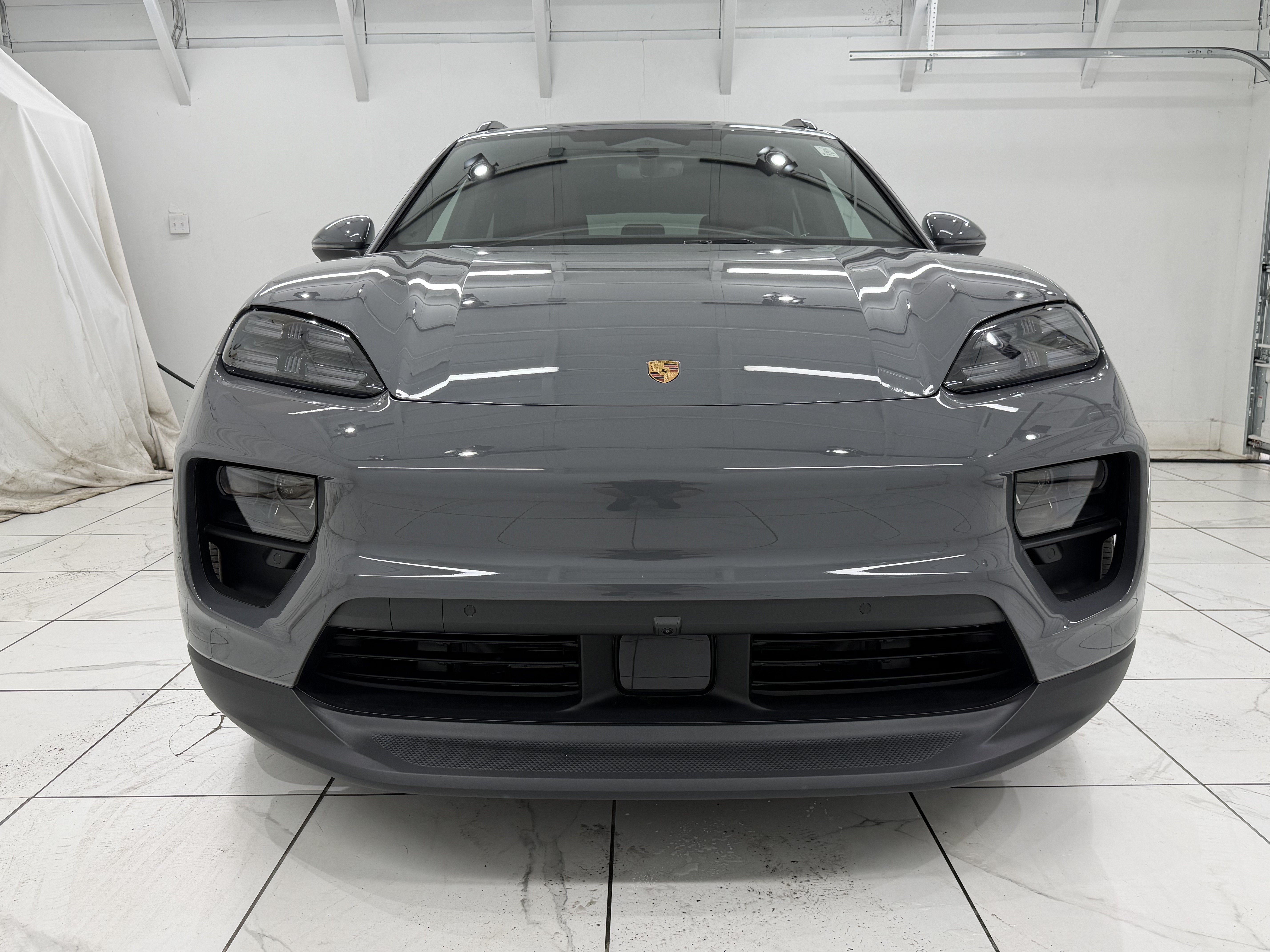 2025 Porsche Macan Electric 4S