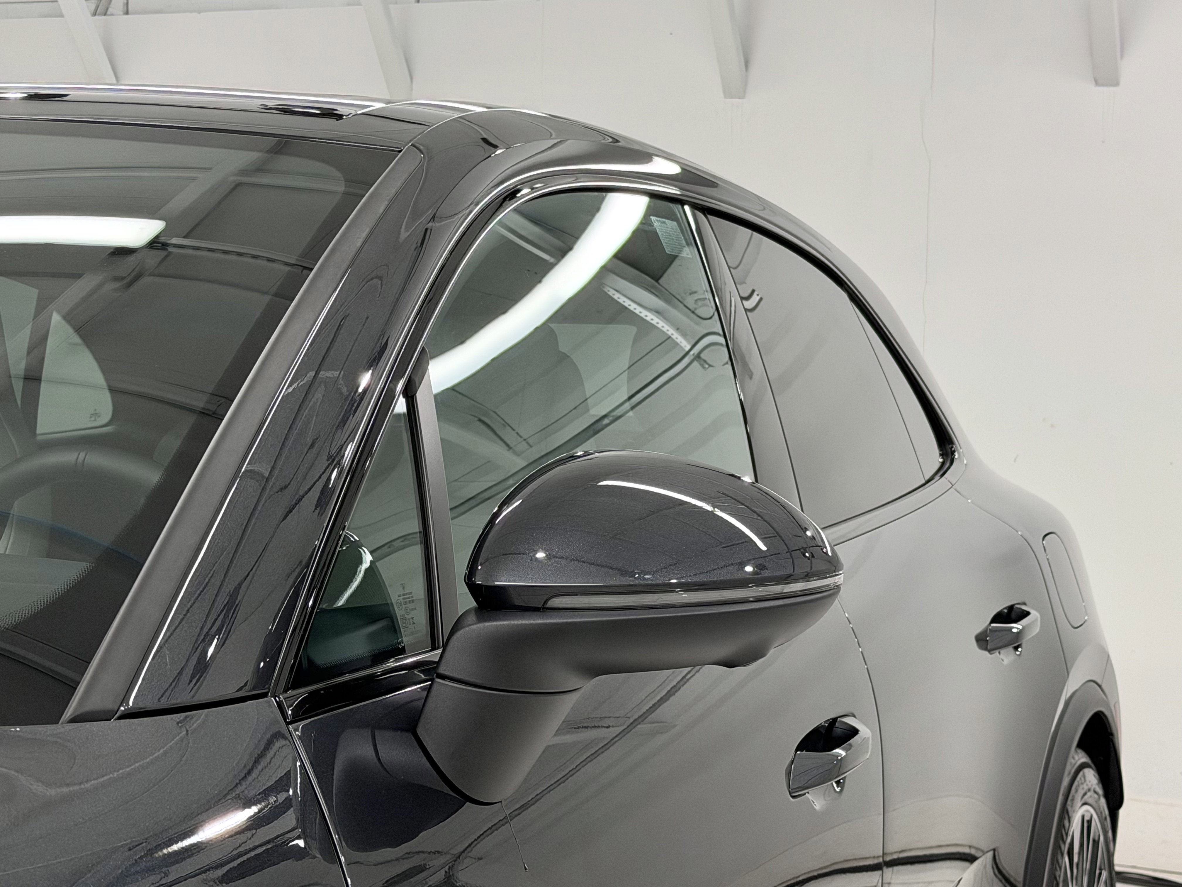 2025 Porsche Macan Electric 4S