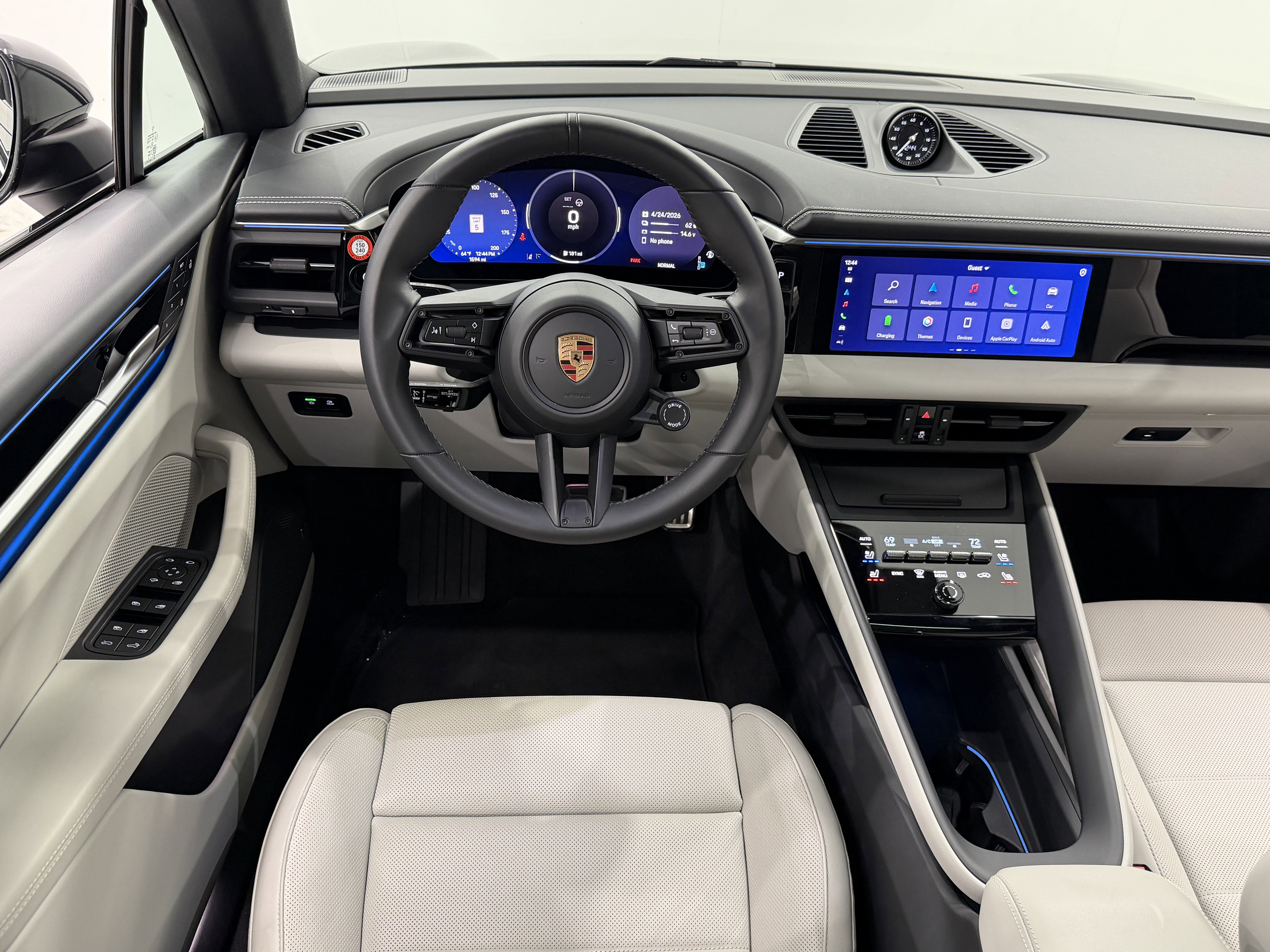 2025 Porsche Macan Electric 4S
