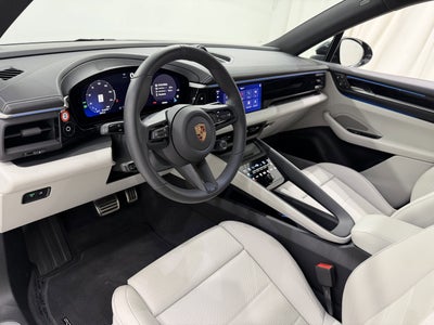 2025 Porsche Macan Electric 4S