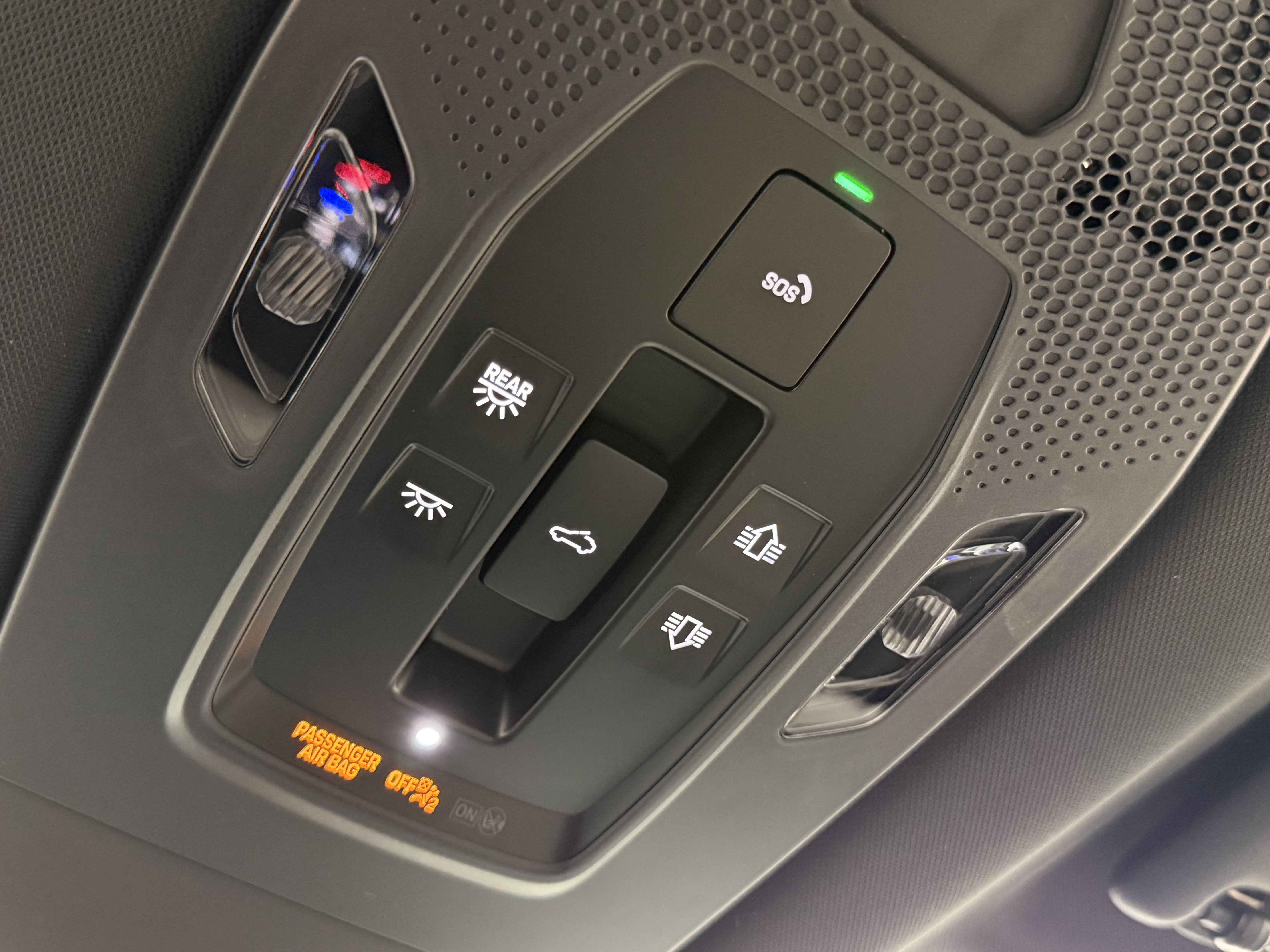 2025 Porsche Macan Electric 4S