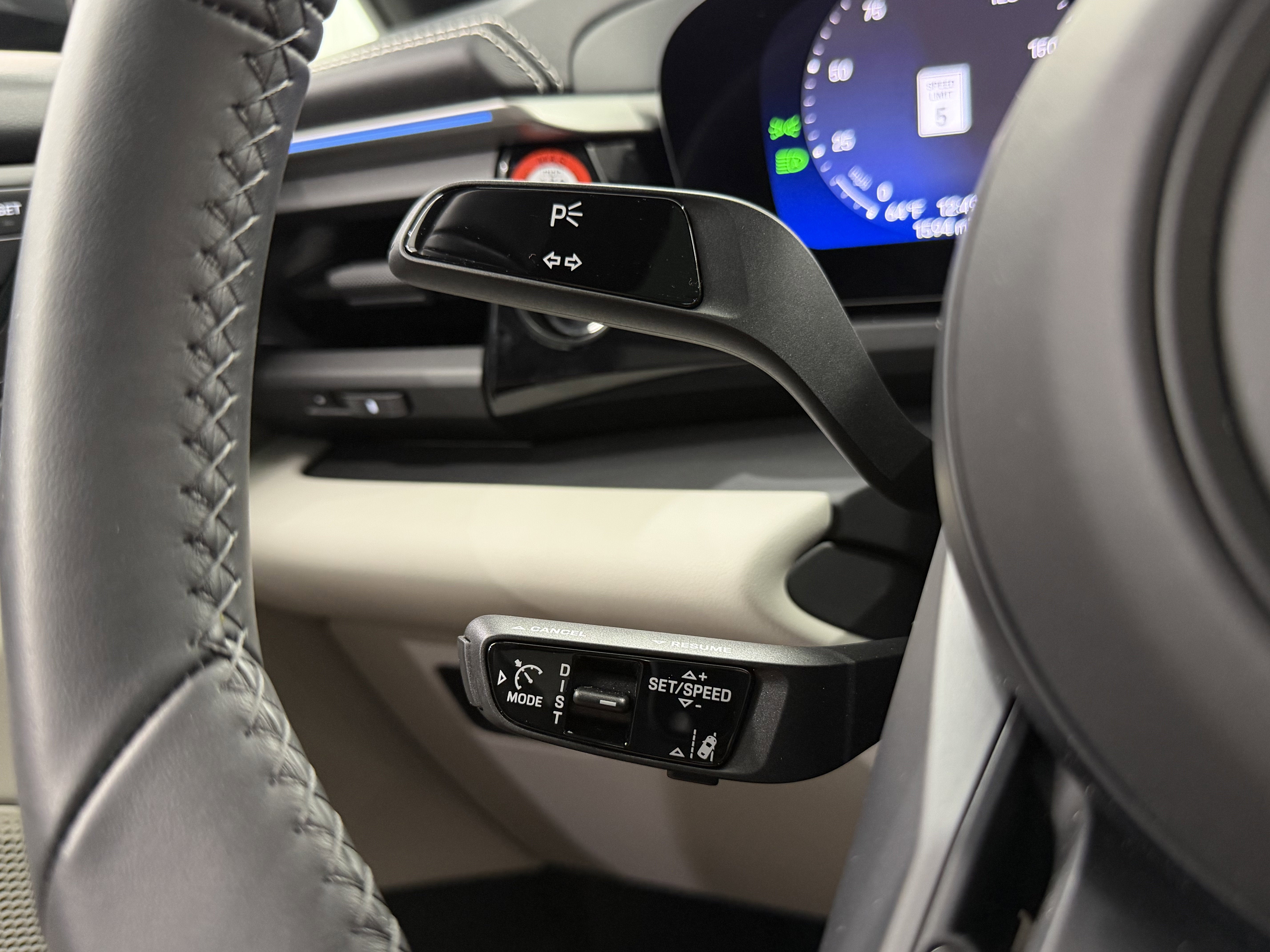 2025 Porsche Macan Electric 4S