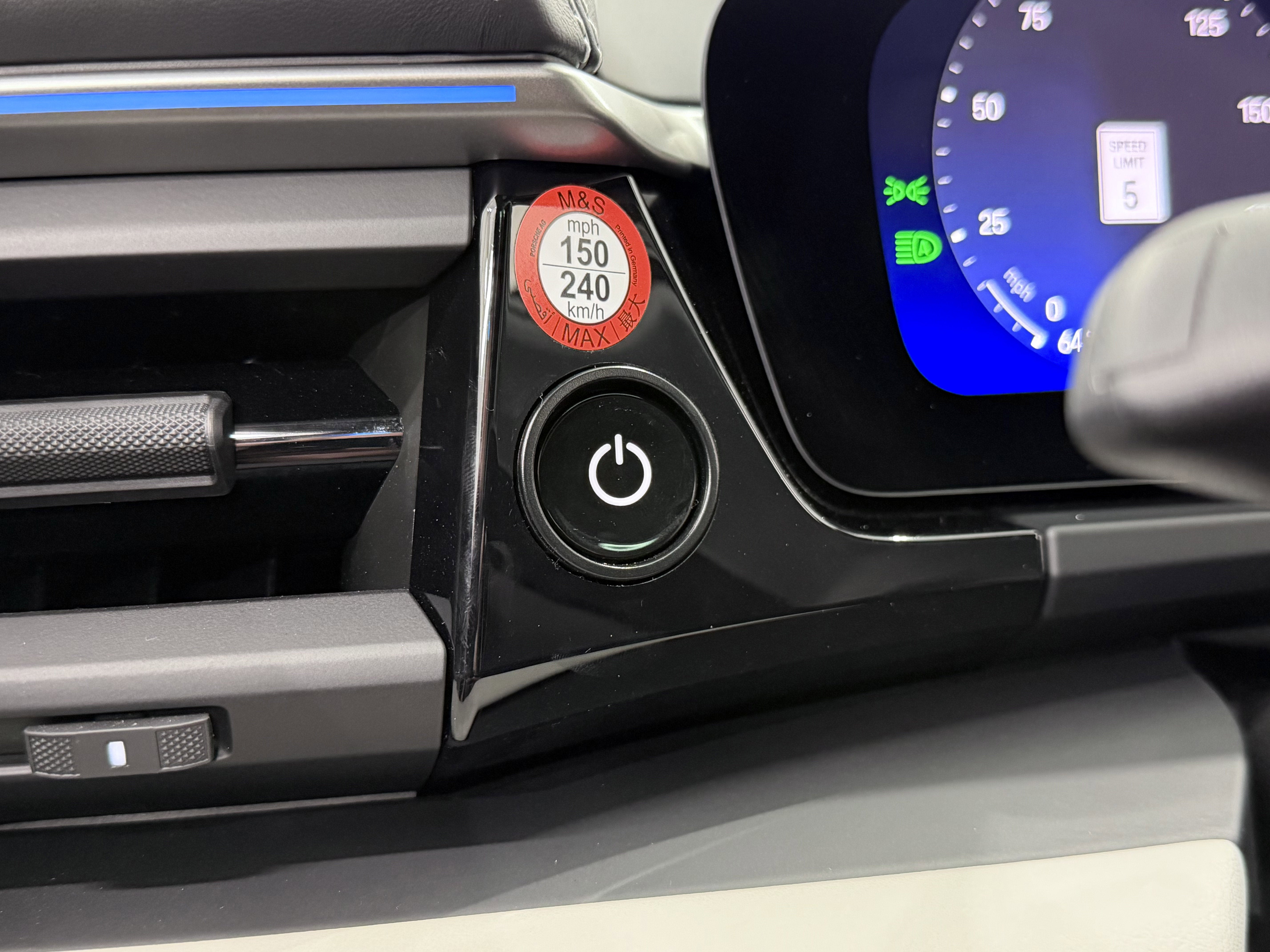 2025 Porsche Macan Electric 4S
