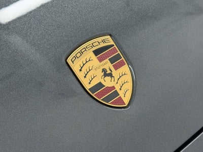 2025 Porsche Macan Electric 4S