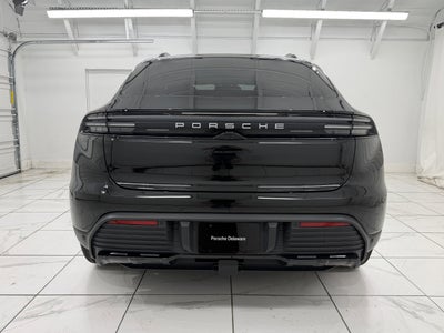 2025 Porsche Macan Electric 4S